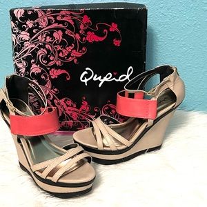 Qupid size 8 wedge sandal in original box